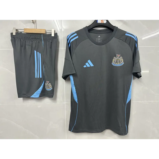Kit enfant Newcastle Utd 25/26 Vêtements de sport