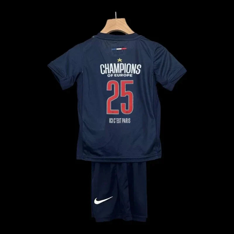 Kit Enfant PSG Domicile Champions d’Europes 2025 Collector - Vêtements de sport