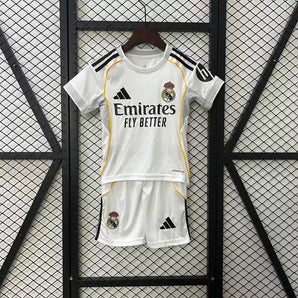 Kit Enfant Real Madrid Domicile 2025/2026 - Vêtements de sport