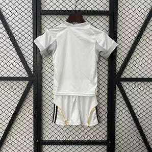 Kit Enfant Real Madrid Domicile 2025/2026 - Vêtements de sport