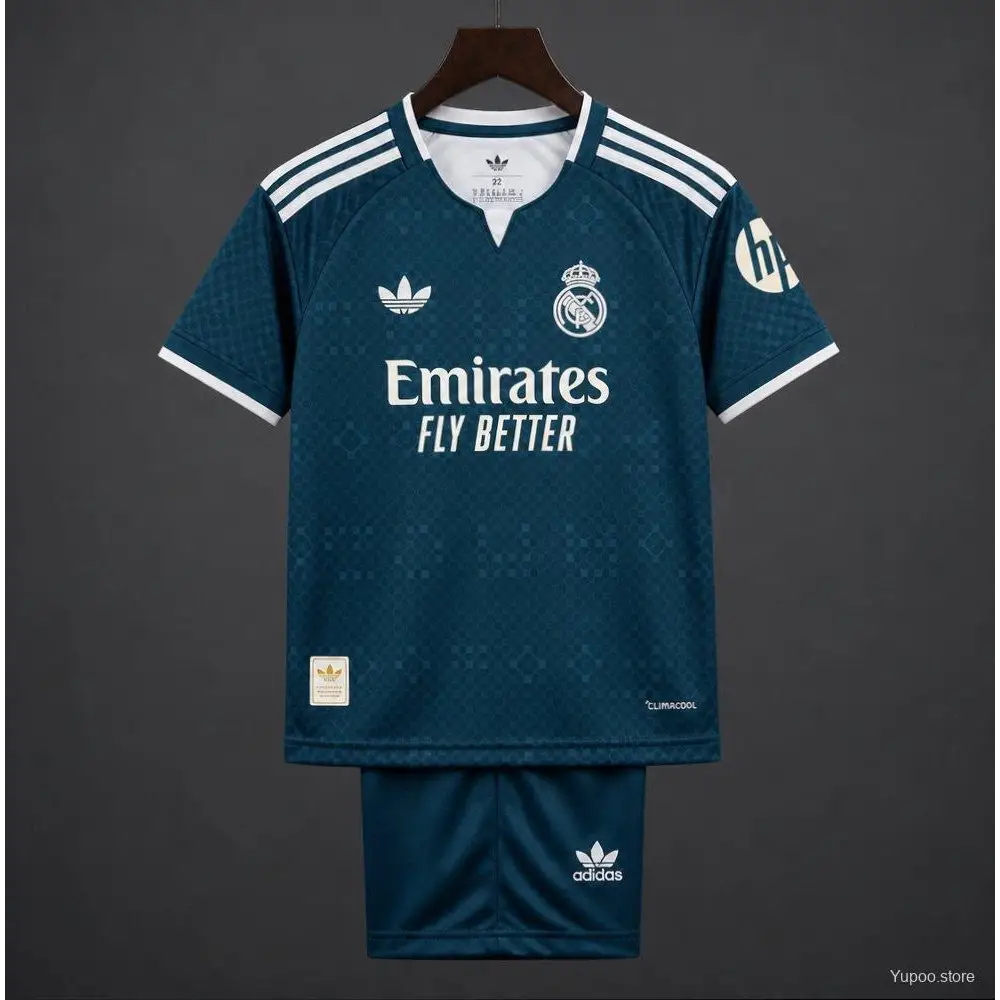 Kit Enfant Real Madrid Extérieur 2026/2027 - Vêtements de sport