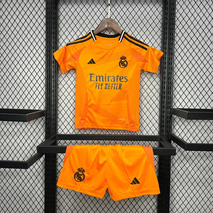 Kit enfant Real Madrid Extérieur 24/25 - Extérieur / XXS - Vêtements de sport