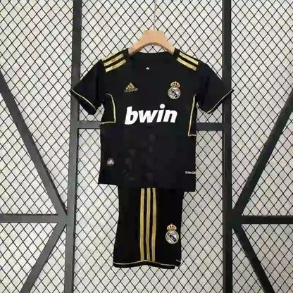 Kit Enfant Real Madrid Extérieur Retro 2011/2012 - Vêtements de sport