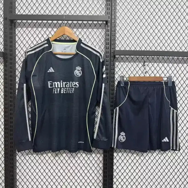 Kit enfant Real Madrid Manches Longues Extérieur 25/26 - Vêtements de sport