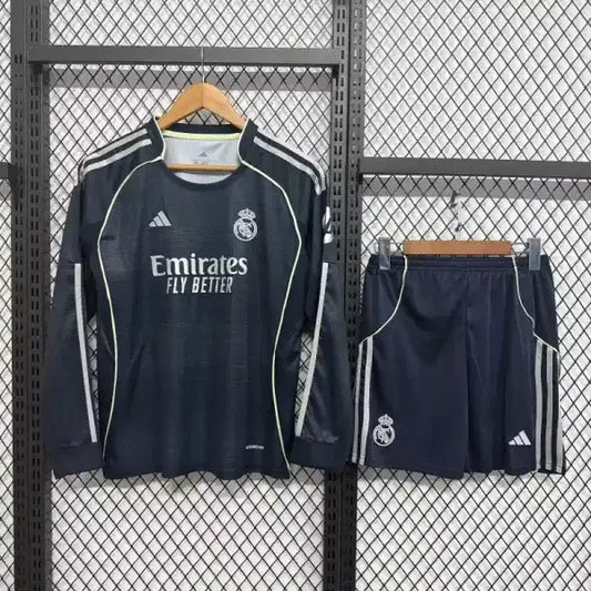 Kit enfant Real Madrid Manches Longues Extérieur 25/26 - Vêtements de sport