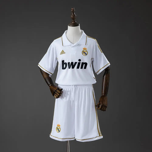 Kit enfant Real Madrid Retro 2011 Domicile - Vêtements de sport