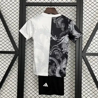 Kit Enfant Real Madrid Spécial Edition 2025/2026 - Vêtements de sport