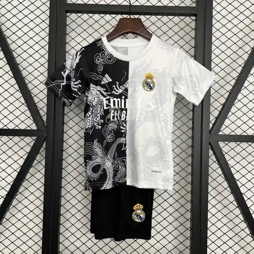 Kit Enfant Real Madrid Spécial Edition 2025/2026 - Vêtements de sport