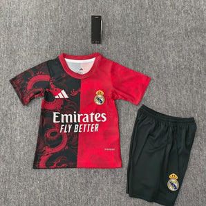 Kit enfant Real Madrid Spécial Edition Rouge 25/26 Vêtements de sport