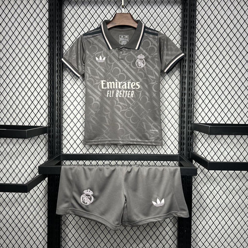 Kit enfant Real Madrid Third 24/25 - Third / XXS - Vêtements de sport