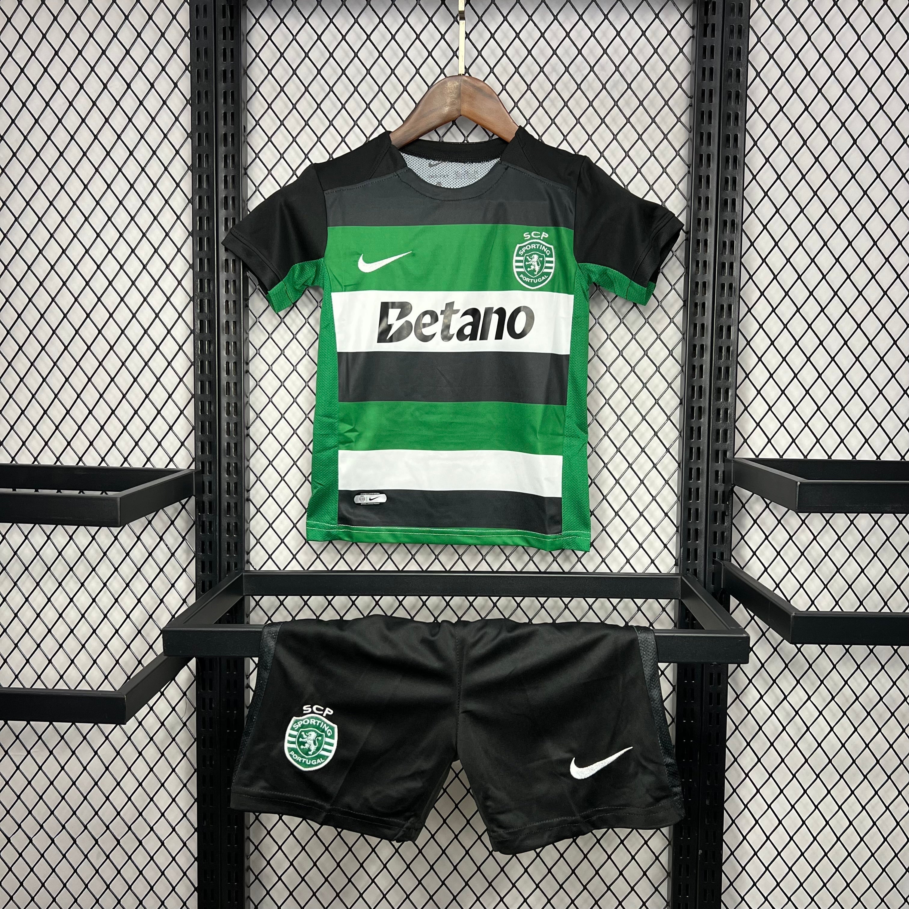 Kit enfant Sporting CP Domicile 24/25 - Domicile / XXS - Vêtements de sport