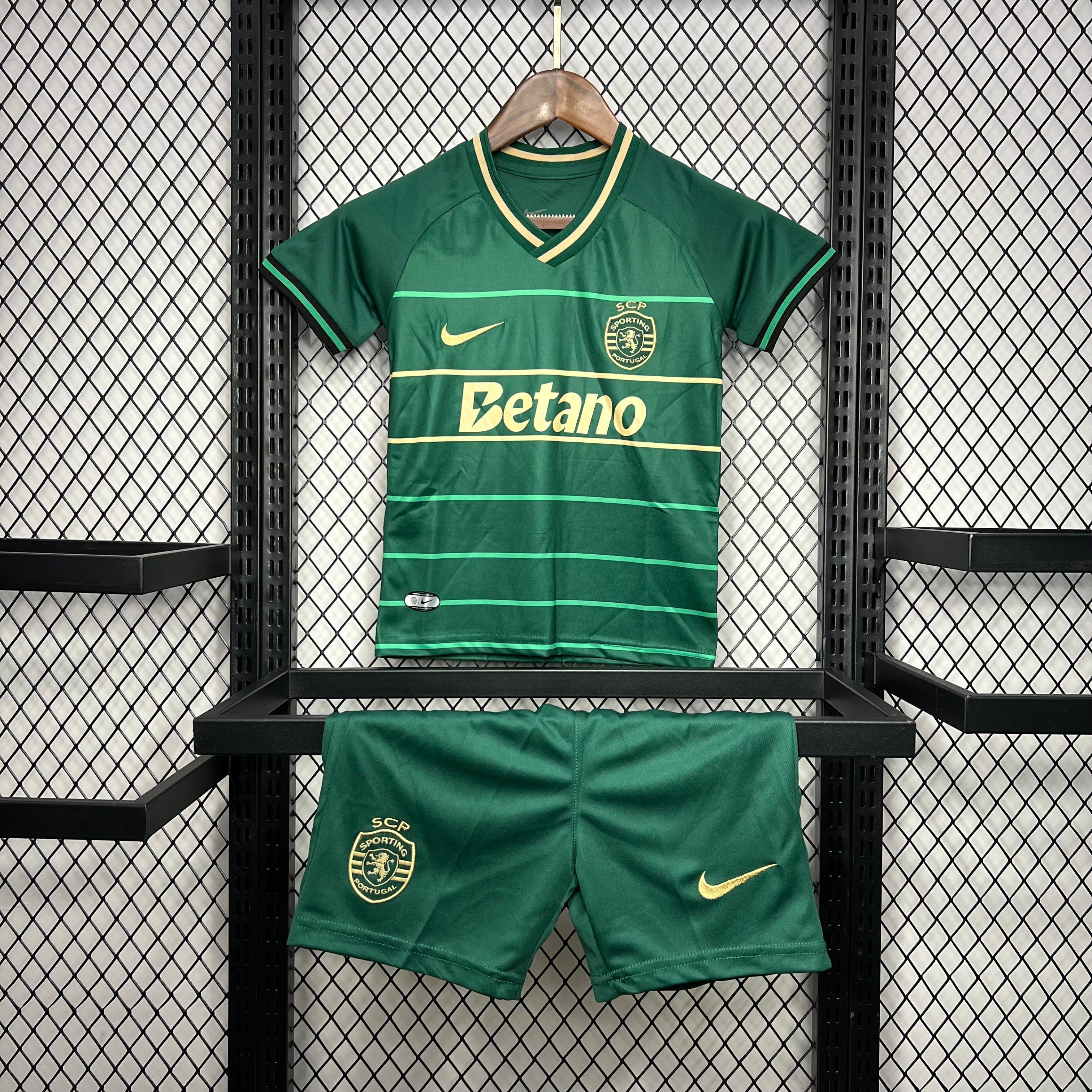 Kit enfant Sporting CP Extérieur 24/25 - Extérieur / XXS - Vêtements de sport