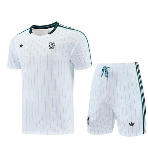 Kit Entraînement Liverpool Blanc 2025/2026 Manches courtes - Vêtements de sport
