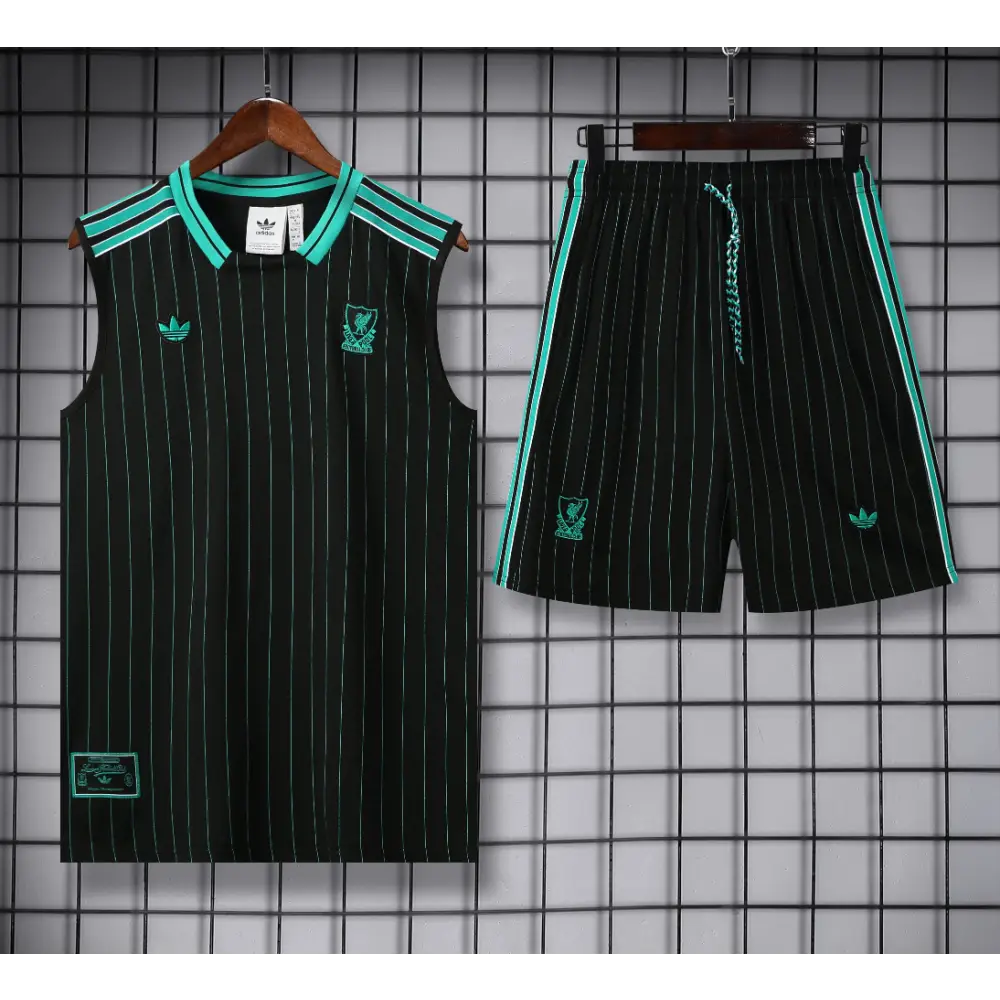 Kit Entraînement Liverpool Noir 2025/2026 - Vêtements de sport