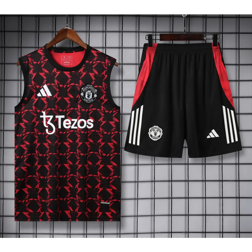 Kit Entraînement Manchester United Noir & Rouge Tâché 2025/2026 - Vêtements de sport