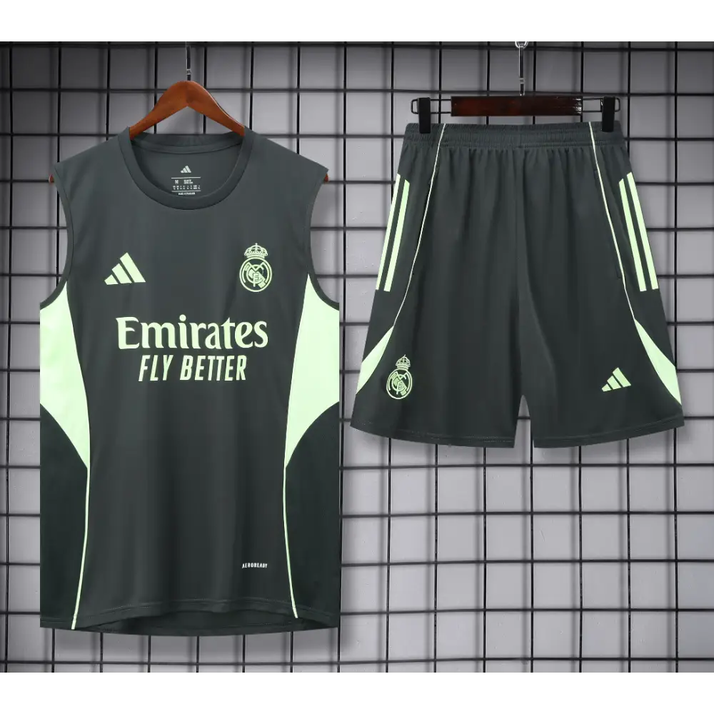 Kit Entraînement Real Madrid Gris 2025/2026 - Vêtements de sport