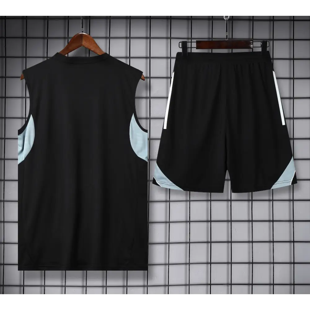 Kit Entraînement Real Madrid Noir 2025/2026 - Vêtements de sport
