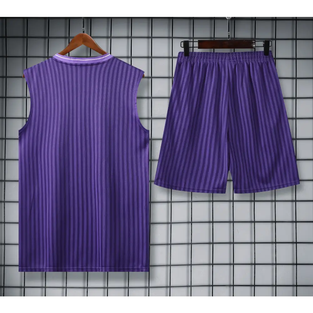Kit Entraînement Real Madrid Violet 2025/2026 - Vêtements de sport