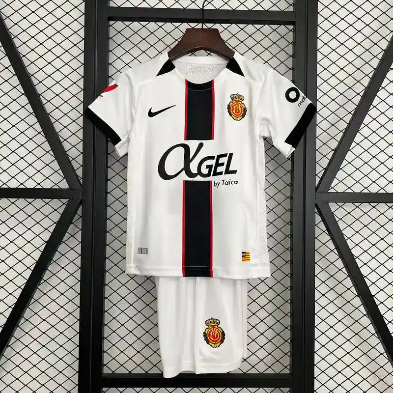 Kits Enfant Mallorca Extérieur 2025/2026 - Vêtements de sport