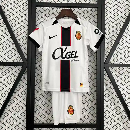 Kits Enfant Mallorca Extérieur 2025/2026 - Vêtements de sport
