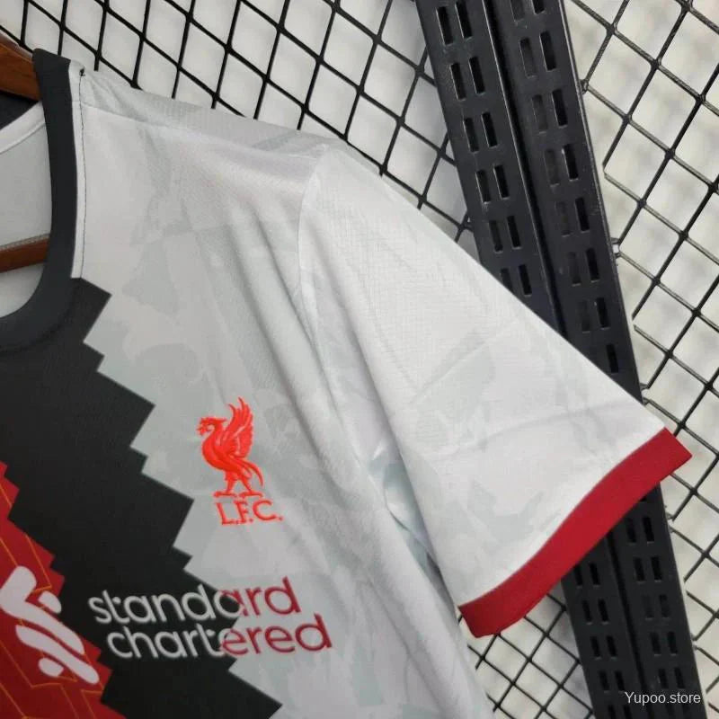 Liverpool Trio Concept 2024/2025 - Vêtements de sport