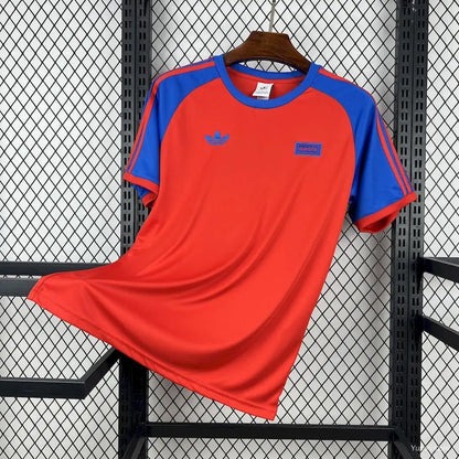 Maillot Adidas Trefoil Rouge Oasis 2026 - Vêtements de sport