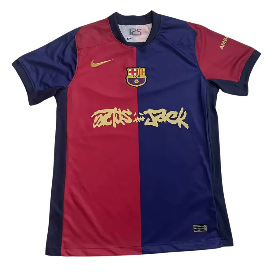 Barcelone dévoile un maillot spécial Clásico inspiré de Travis Scott Barcelone dévoile un maillot spécial Clásico inspiré de Travis Scott