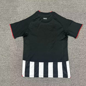 Maillot Besiktas Noir 2025/2026 - Vêtements de sport