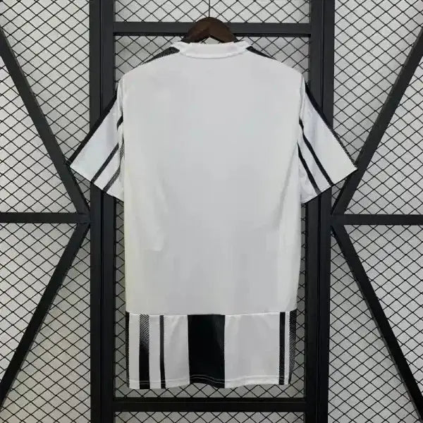 Maillot Juventus Domicile 2025/2026 - Vêtements de sport