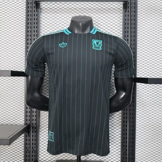 Maillot Liverpool Concept noir Version Joueur 2025/2026 - Vêtements de sport