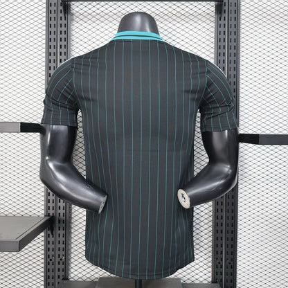 Maillot Liverpool Concept noir Version Joueur 2025/2026 - Vêtements de sport