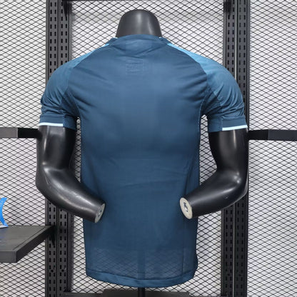 Maillot Real Madrid bleu marine 2025/2026 - Vêtements de sport