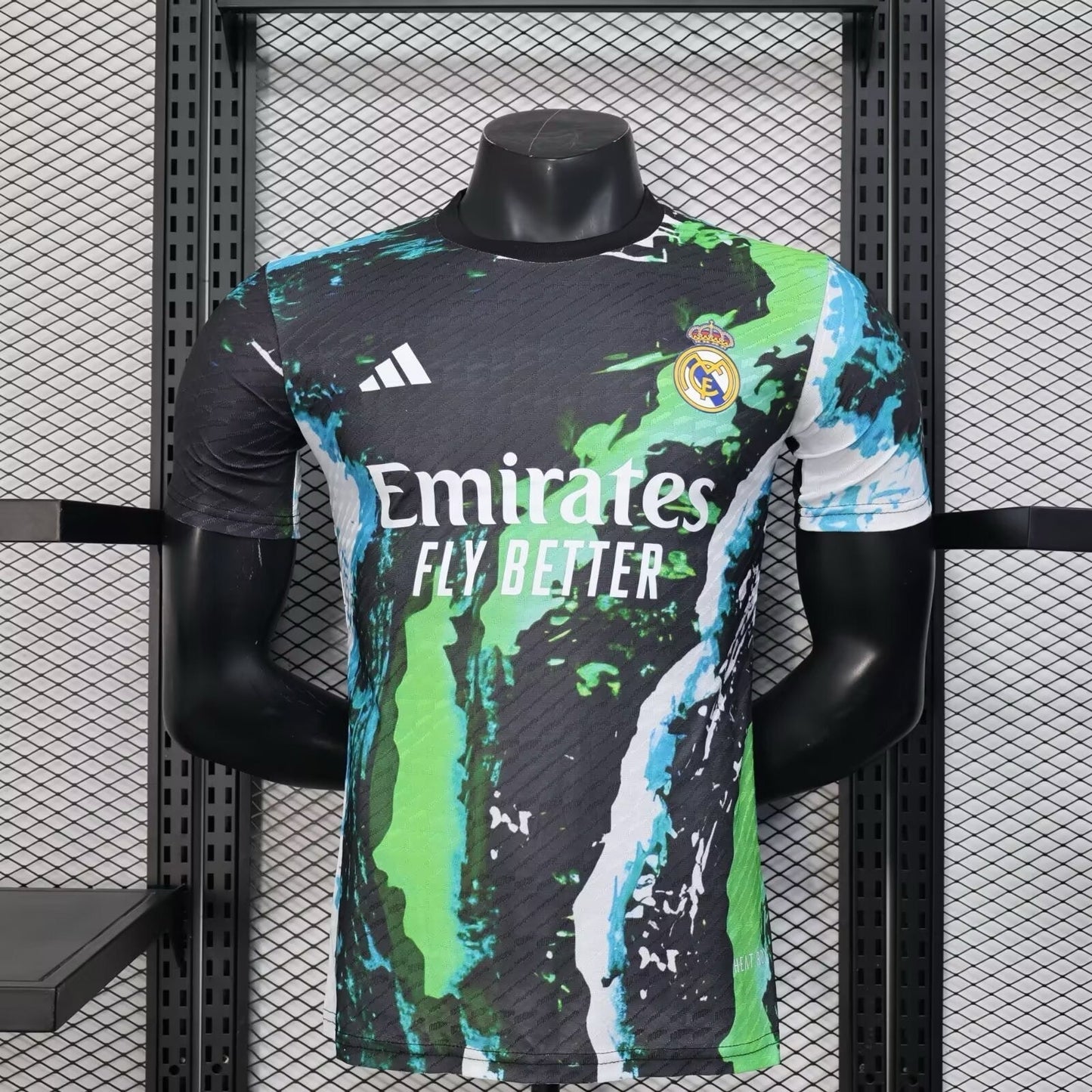 Maillot Real Madrid version joueur 2025/2026 - Vêtements de sport