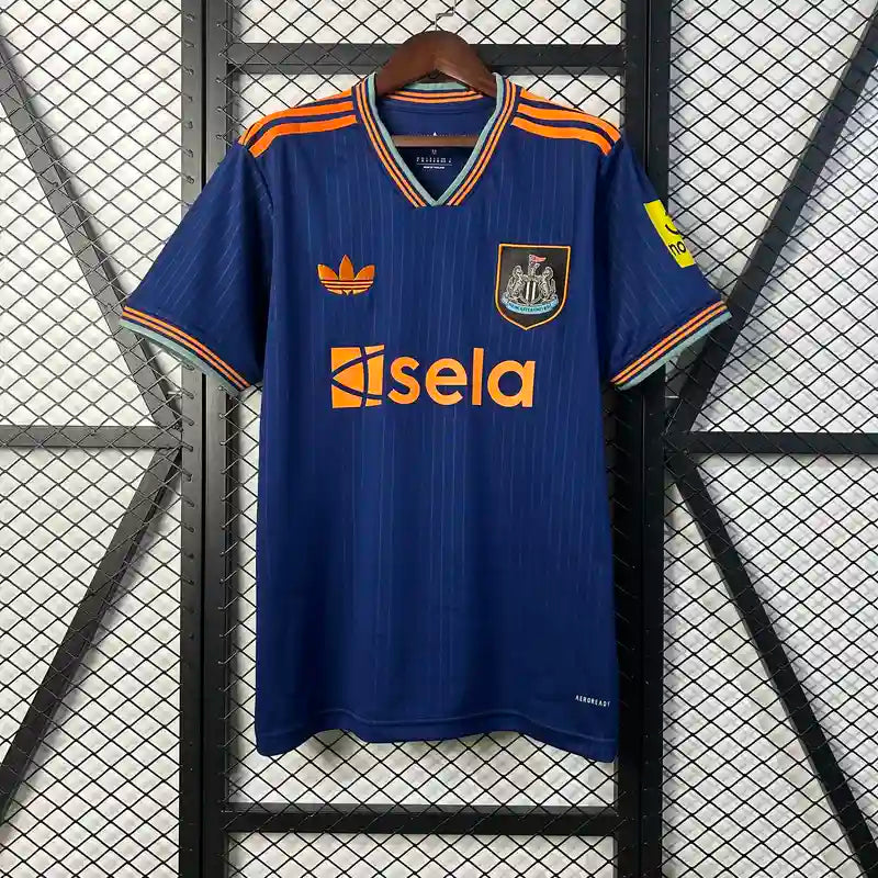 Maillot Newcastle United Extérieur 23/24 - Taille M - La Bonne Affaire Maillot Newcastle United Extérieur 23/24 - Taille M - La Bonne Affaire