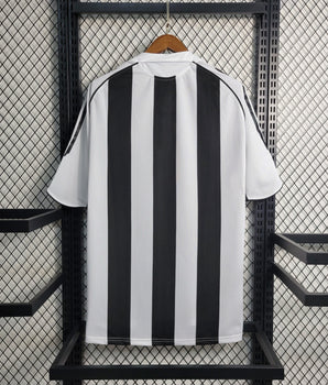 Newcastle Utd Domicile 2004/2006 - Vêtements de sport