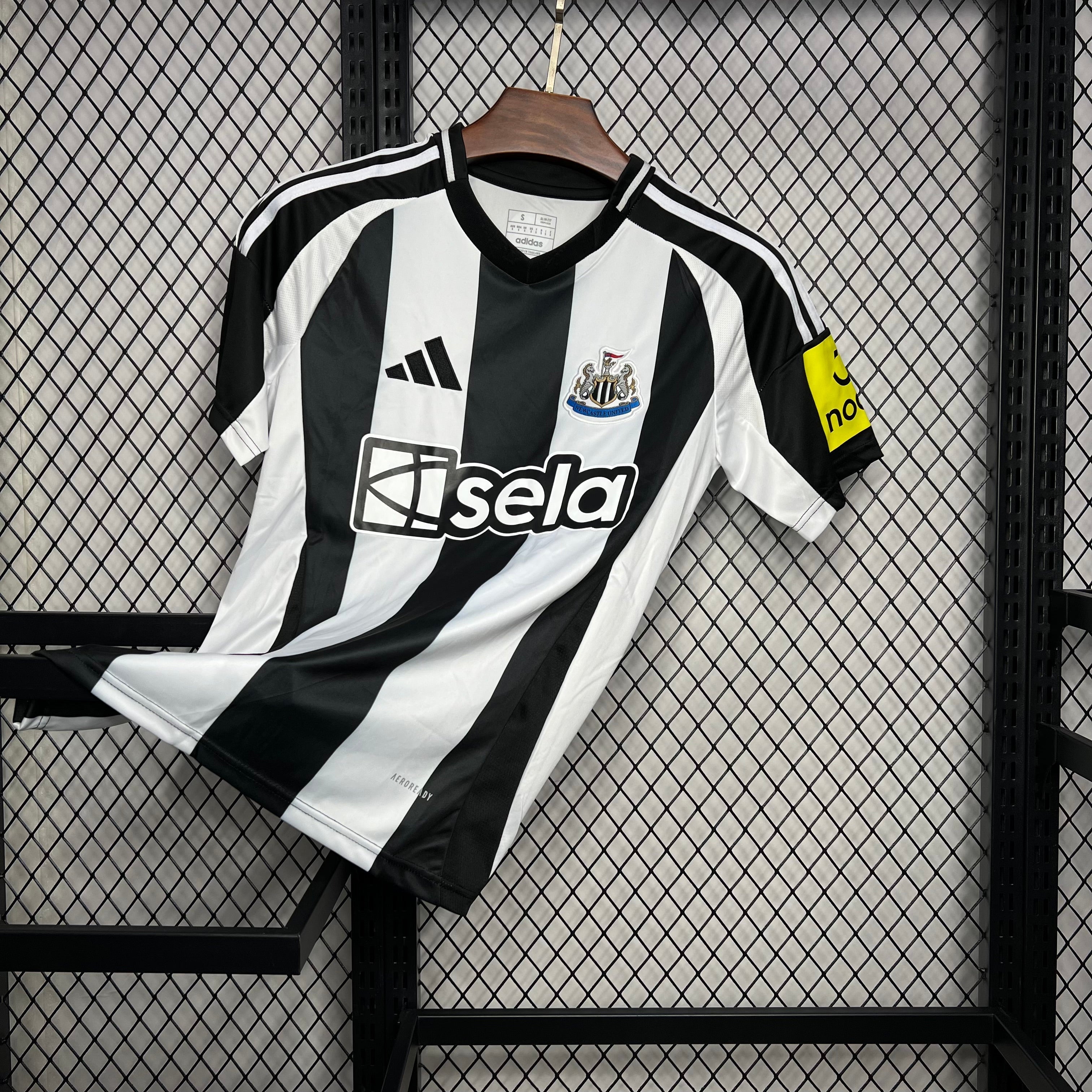 Newcastle Utd Domicile 2024/2025 - Vêtements de sport