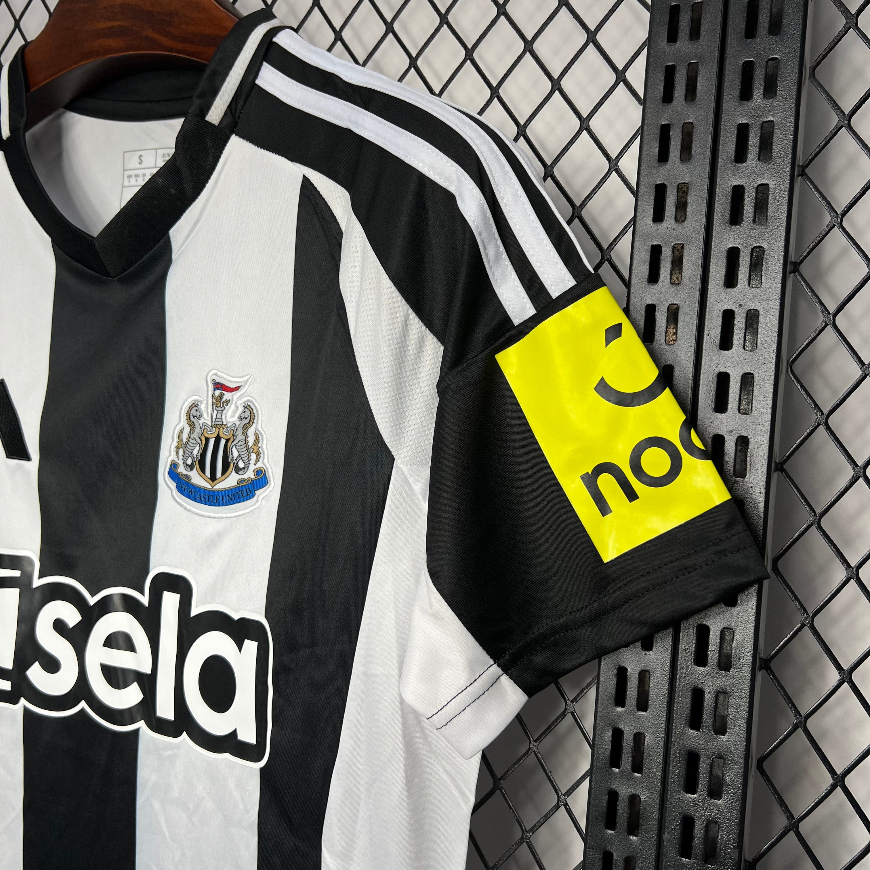 Newcastle Utd Domicile 2024/2025 - Vêtements de sport