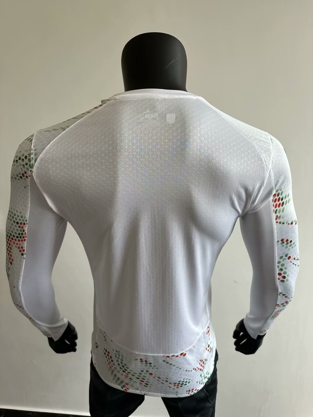 Portugal Extérieur Version Joueur Manches Longues 2025/2026 - Vêtements de sport