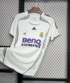 Real Madrid Domicile Retro 2006/2007 - Vêtements de sport