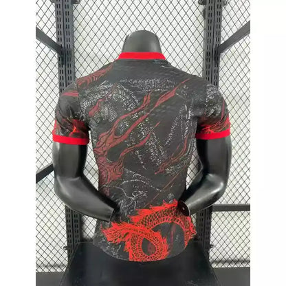 Real Madrid Dragon Noir Version Joueur 2025/2026 - Vêtements de sport