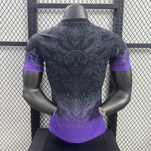 Real Madrid Dragon Noir/Violet Version Joueur 2025/2026 - Vêtements de sport