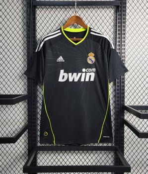 Real Madrid Extérieur Retro 2010/2011 - Extérieur / S - Vêtements de sport