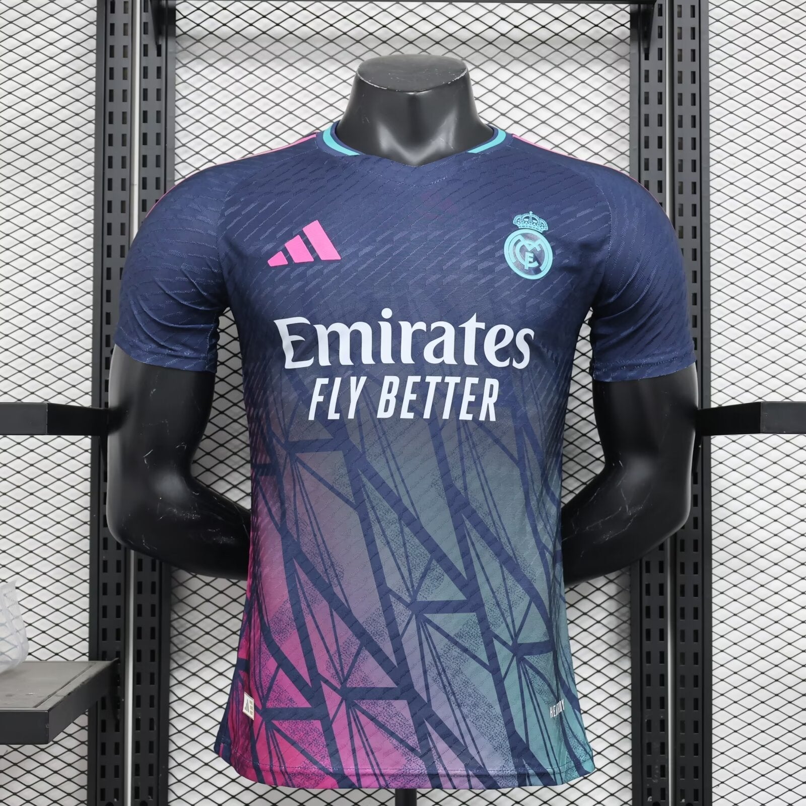 Real Madrid Gradient Edition 2024/2025 - Gradient Edition / S - Vêtements de sport