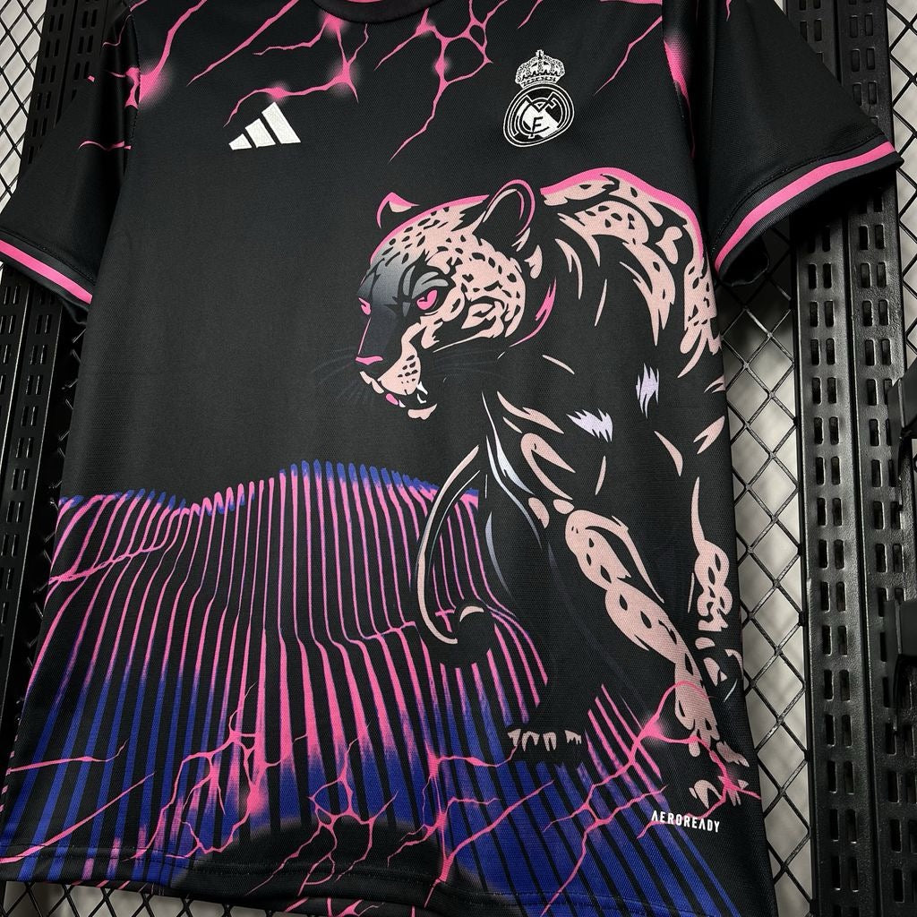 Real Madrid Noir & Rose Panther 2024/2025 - Vêtements de sport