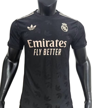 Real Madrid Retro Classique 2025/2026 - Version Joueur ( + 5€) / S - Vêtements de sport