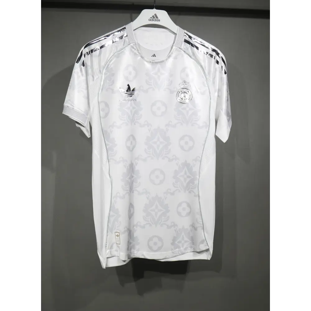 Real Madrid Spécial Edition Blanc 2025/2026 Vêtements de sport
