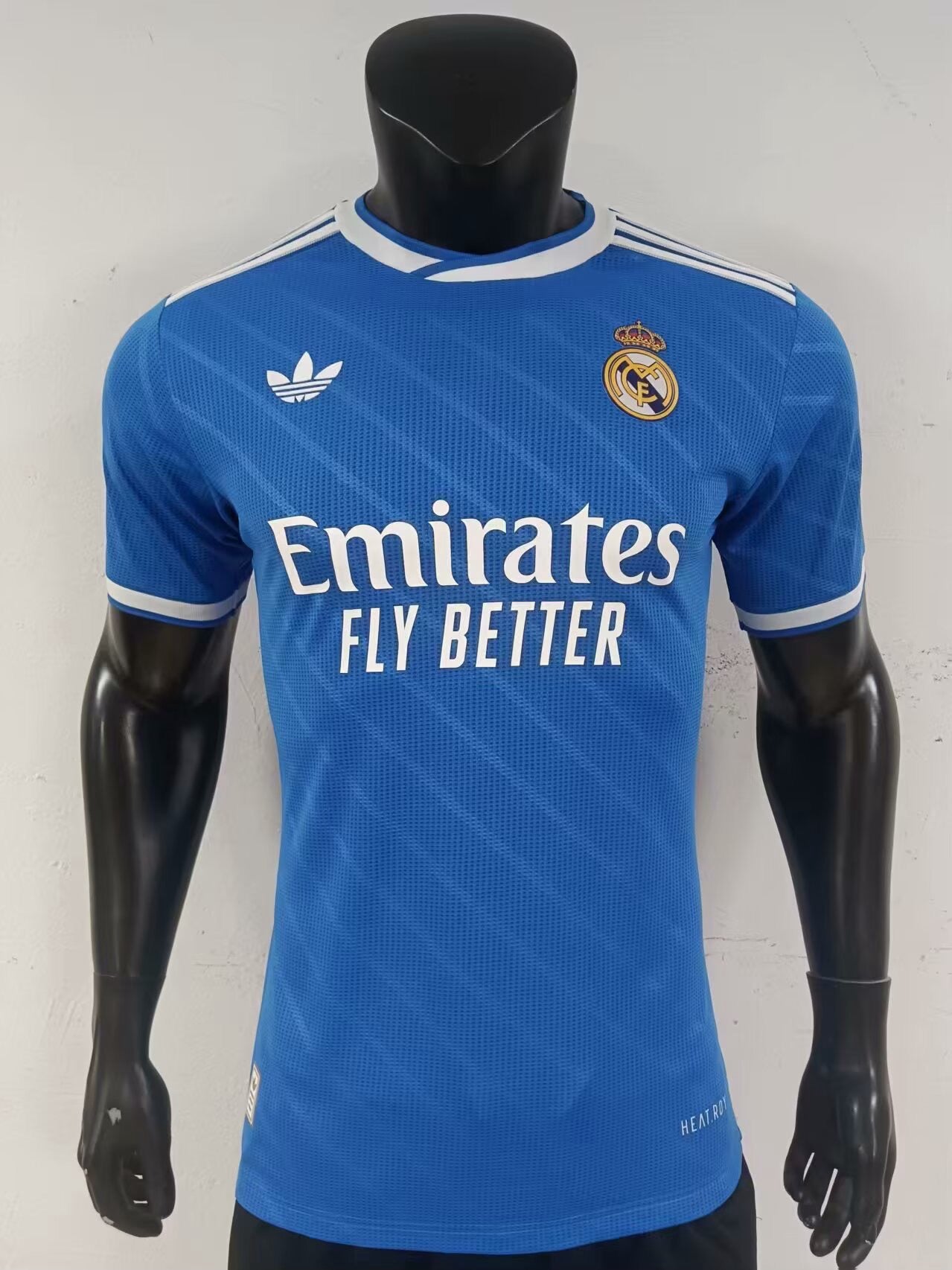 Real Madrid Third 2025/2026 - Vêtements de sport