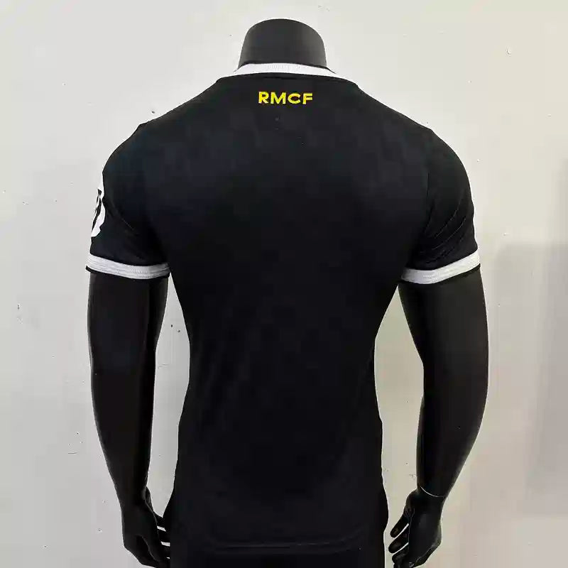 Real Madrid Version Joueur Spécial Noir Extérieur 2025/2026 - Vêtements de sport