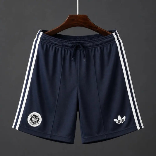 Short Newcastle Extérieur 2026/2027 - Vêtements de sport