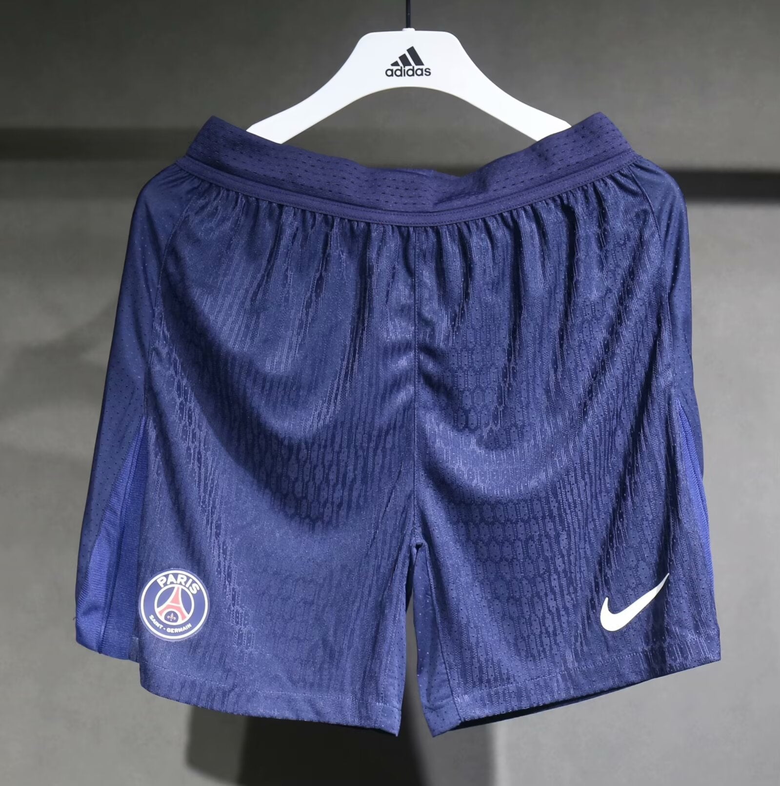 short Paris-Saint-Germain Domicile Version Joueur 2024/2025 - Vêtements de sport